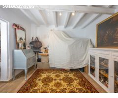 Exclusivo Apartamento Renovado en el Corazón Histórico de Mallorca,