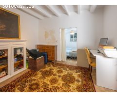 Exclusivo Apartamento Renovado en el Corazón Histórico de Mallorca,