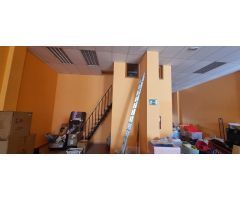 Venta de Local Comercial a 2 calles en Avenida de Canarias 411