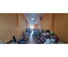 Venta de Local Comercial a 2 calles en Avenida de Canarias 411