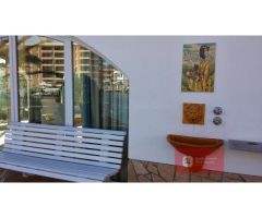 Casa al canal cantonera de una sola planta.