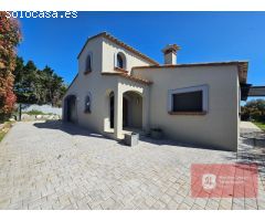 VILLA EN TERRITORIO GOLF PERALADA