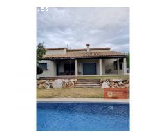 VILLA EN TERRITORIO GOLF PERALADA