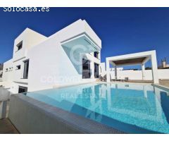 Villa de lujo en Retamar, Almería.