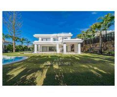 Fantástica villa en Lomas de Marbella Club