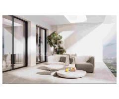 Apartamentos y áticos de 2 y 3 dormitorios con vistas en Estepona