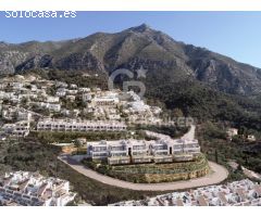 Adosada con vistas panorámicas abiertas en Istán