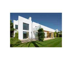 Sofisticada villa de estilo ibicenco en prestigiosa Finca Cortesín, Casares