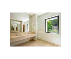 Sofisticada villa de estilo ibicenco en prestigiosa Finca Cortesín, Casares