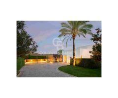 Espectacular villa contemporánea en el prestigioso Finca Cortesín Resort,