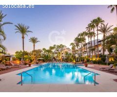 Impresionante Apartamento con Ubicación Privilegiada en el Resort Puente Romano,