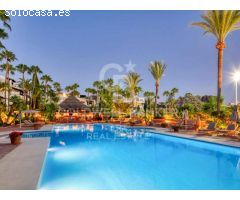 Impresionante Apartamento con Ubicación Privilegiada en el Resort Puente Romano,