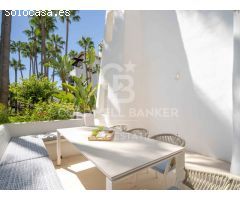 Exclusivo apartamento de lujo en el prestigioso Puente Romano de Marbella