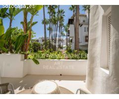 Exclusivo apartamento de lujo en el prestigioso Puente Romano de Marbella