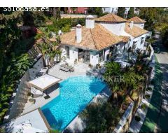 Maravillosa villa en prestigiosa ubicación en El Herrojo, La Quinta