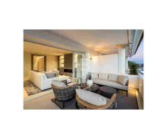 Maravilloso apartamento dúplex en el tranquilo Monte Paraíso, Milla de Oro