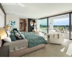 Villa Moderna y Elegante con Impresionantes Vistas Panorámicas en El Paraíso,