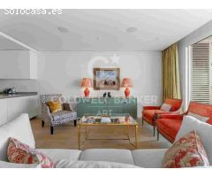 Elegante Apartamento con Jardín en el Icónico Resort Puente Romano, Marbella