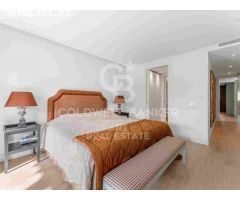 Elegante Apartamento con Jardín en el Icónico Resort Puente Romano, Marbella