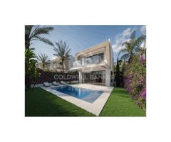 Villas de lujo de 5 dormitorios en El Campanario, Marbella