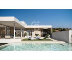 Villa de lujo de 4 dormitorios en Estepona