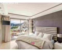 Impecable Apartamento de 3 Dormitorios con Vistas al Mar y la Montaña en Los
