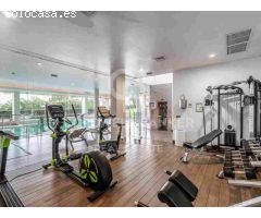 Impecable Apartamento de 3 Dormitorios con Vistas al Mar y la Montaña en Los