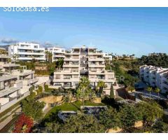 Impecable Apartamento de 3 Dormitorios con Vistas al Mar y la Montaña en Los