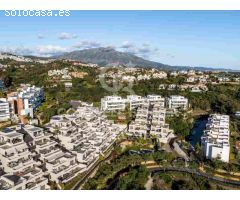 Impecable Apartamento de 3 Dormitorios con Vistas al Mar y la Montaña en Los