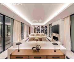 Villa elegante que Fusiona Tradición y Modernidad en Las Brisas, Nueva Andalucía
