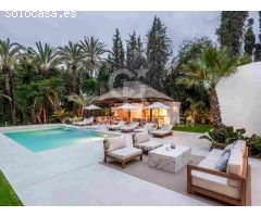 Villa elegante que Fusiona Tradición y Modernidad en Las Brisas, Nueva Andalucía