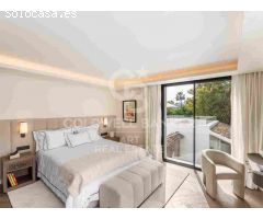 Villa elegante que Fusiona Tradición y Modernidad en Las Brisas, Nueva Andalucía