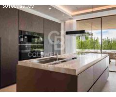 Villa contemporánea de lujo en parcela esquina con solárium Panorámico,