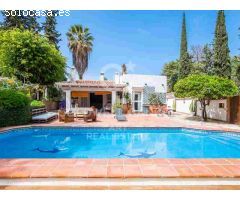 Encantadora villa de estilo andaluz en el corazón de Nueva Andalucía