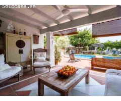 Encantadora villa de estilo andaluz en el corazón de Nueva Andalucía