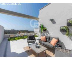 Preciosos adosados en Istán con vistas panorámicas de 3 dormitorios