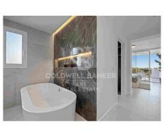 Apartamento moderno en Altos de La Quinta, Benahavís