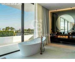 Villa mediterránea moderna en el corazón de la Milla de Oro de Marbella
