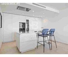 Excepcional apartamento de 7 dormitorios en Nine Lions, Nueva Andalucía,