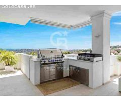 Excepcional apartamento de 7 dormitorios en Nine Lions, Nueva Andalucía,