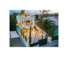 Impresionante villa de diseño a pocos pasos de la playa en la Milla de Oro de
