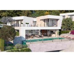 Villas modernas con 4-5 dormitorios con vistas al mar en Málaga Este