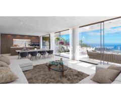 Villas modernas con 4-5 dormitorios con vistas al mar en Málaga Este
