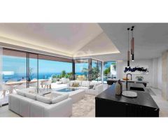 Villas modernas con 4-5 dormitorios con vistas al mar en Málaga Este