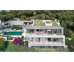 Villas modernas con 4-5 dormitorios con vistas al mar en Málaga Este