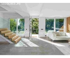 Elegante villa moderna con casa de invitados en el prime Nueva Andalucía,
