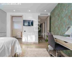Elegante villa moderna con casa de invitados en el prime Nueva Andalucía,