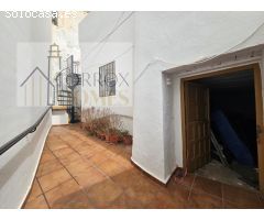 Amplia Casa de Pueblo en Torrox