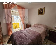 Amplia Casa de Pueblo en Torrox