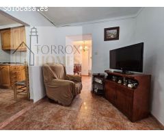 Amplia Casa de Pueblo en Torrox